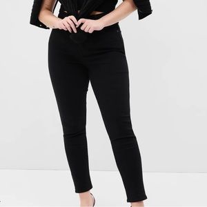 Gap black skinny jean - size 10